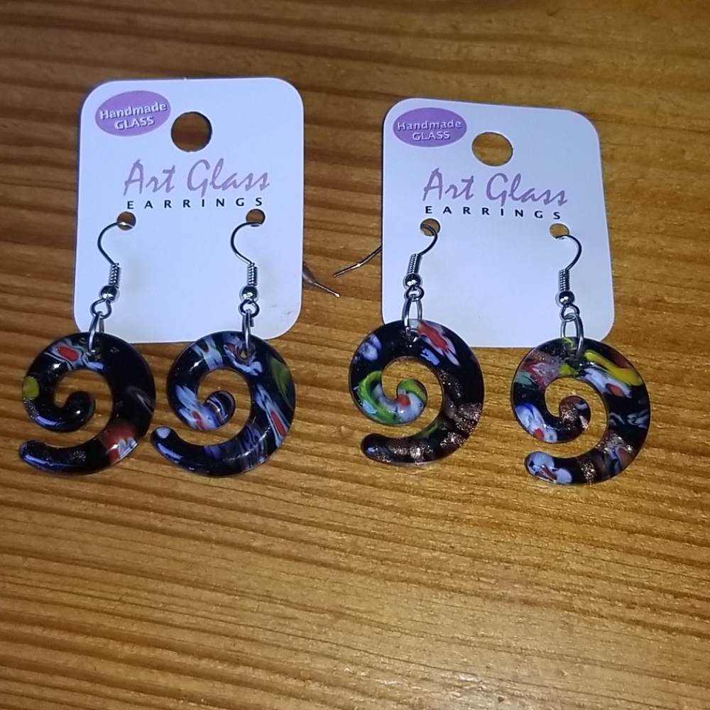 Earrings 2 pair